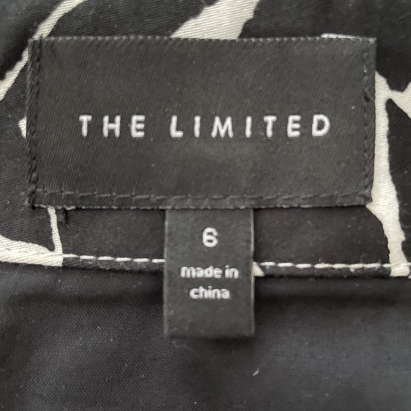 THE LIMITED Black White Floral Skirt with Border - Picture 5 of 6